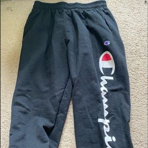COMFY CHAMPION SWEATPANTS!